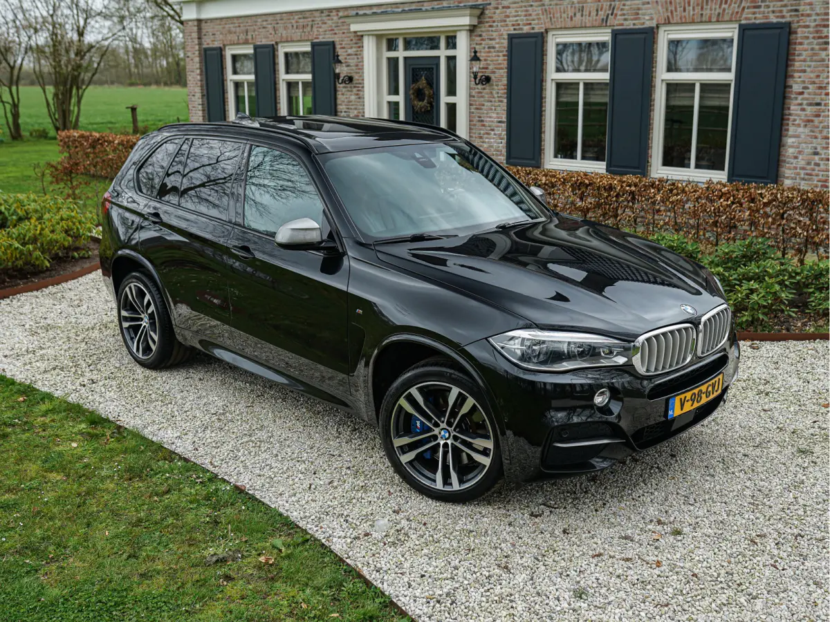 M50D 381pk I Grijs kenteken l Marge l HUD l Pano l H&K l Camera l LED l Keyless