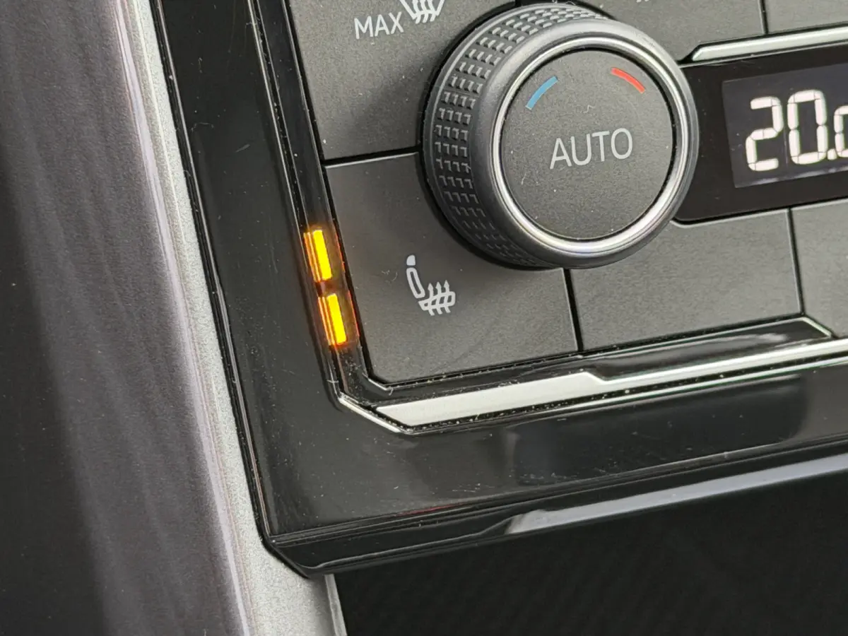 1.0 TSI 115pk Style | Led | 4-season | Climate | Adap. Cruise | Dode hoek | Camera | Navi | Rijklaar incl. 1 jaar Bovag garantie