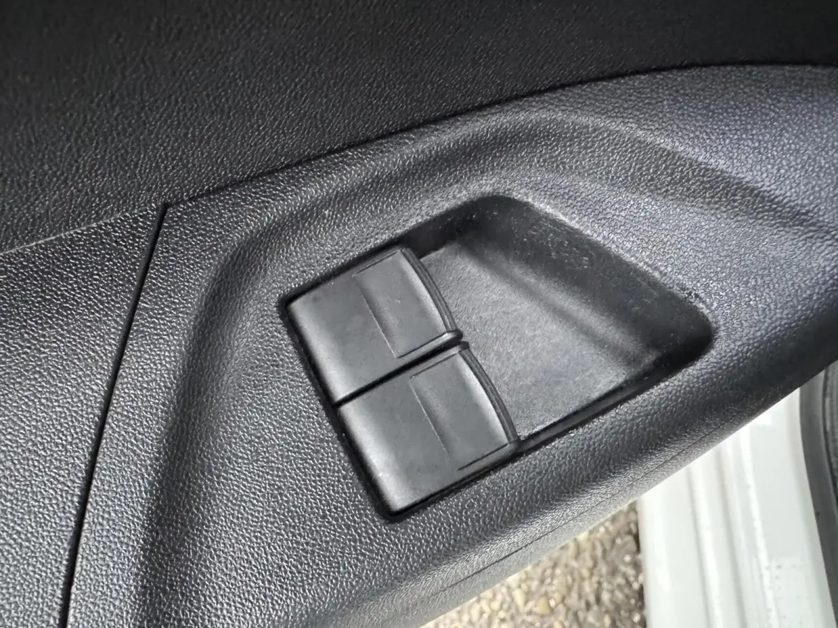 1.0 VVT-i x-play Automaat Camera Stoelverwarming CarplayGarantie