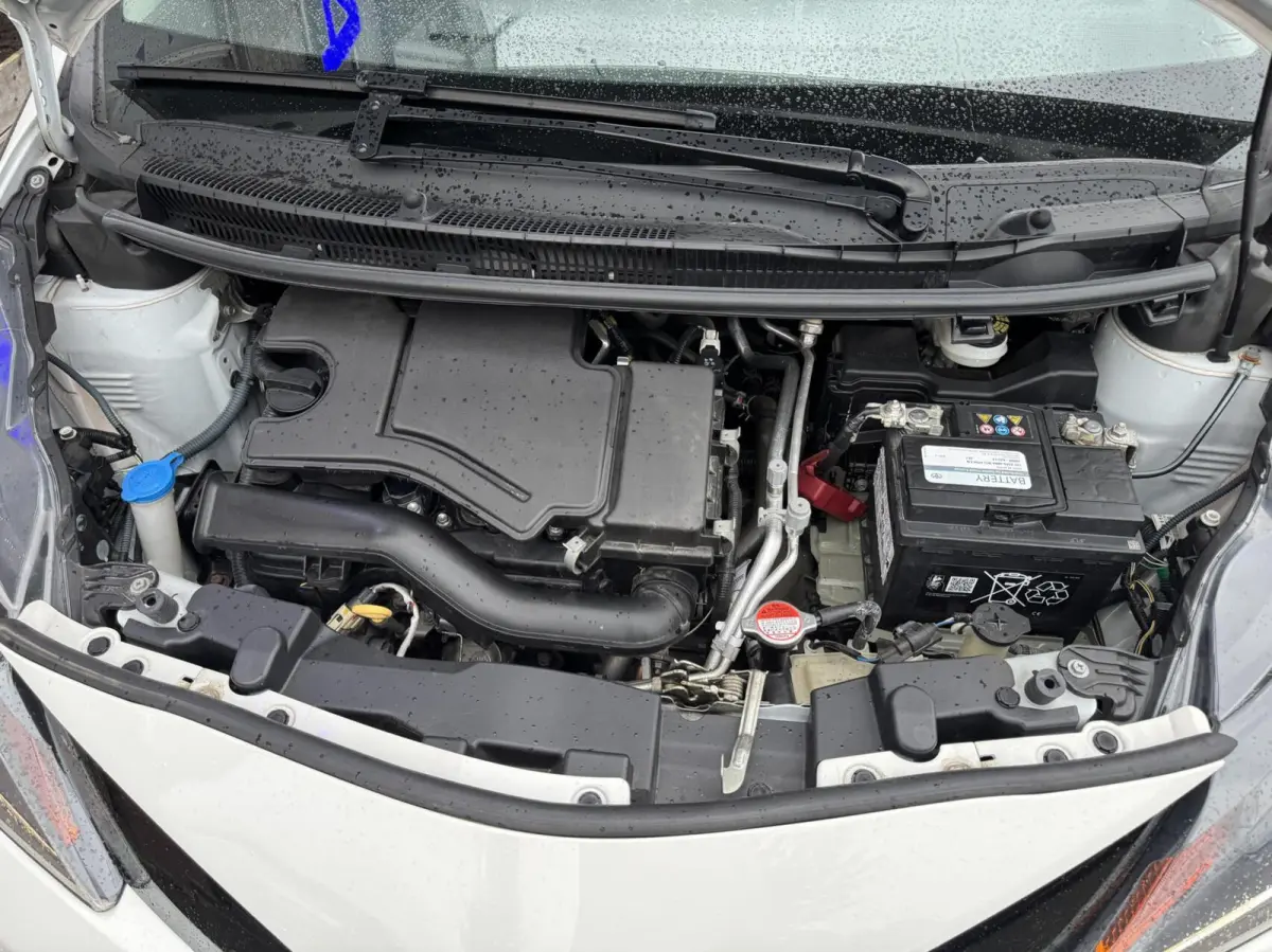 1.0 VVT-i x-play Automaat Camera Stoelverwarming CarplayGarantie