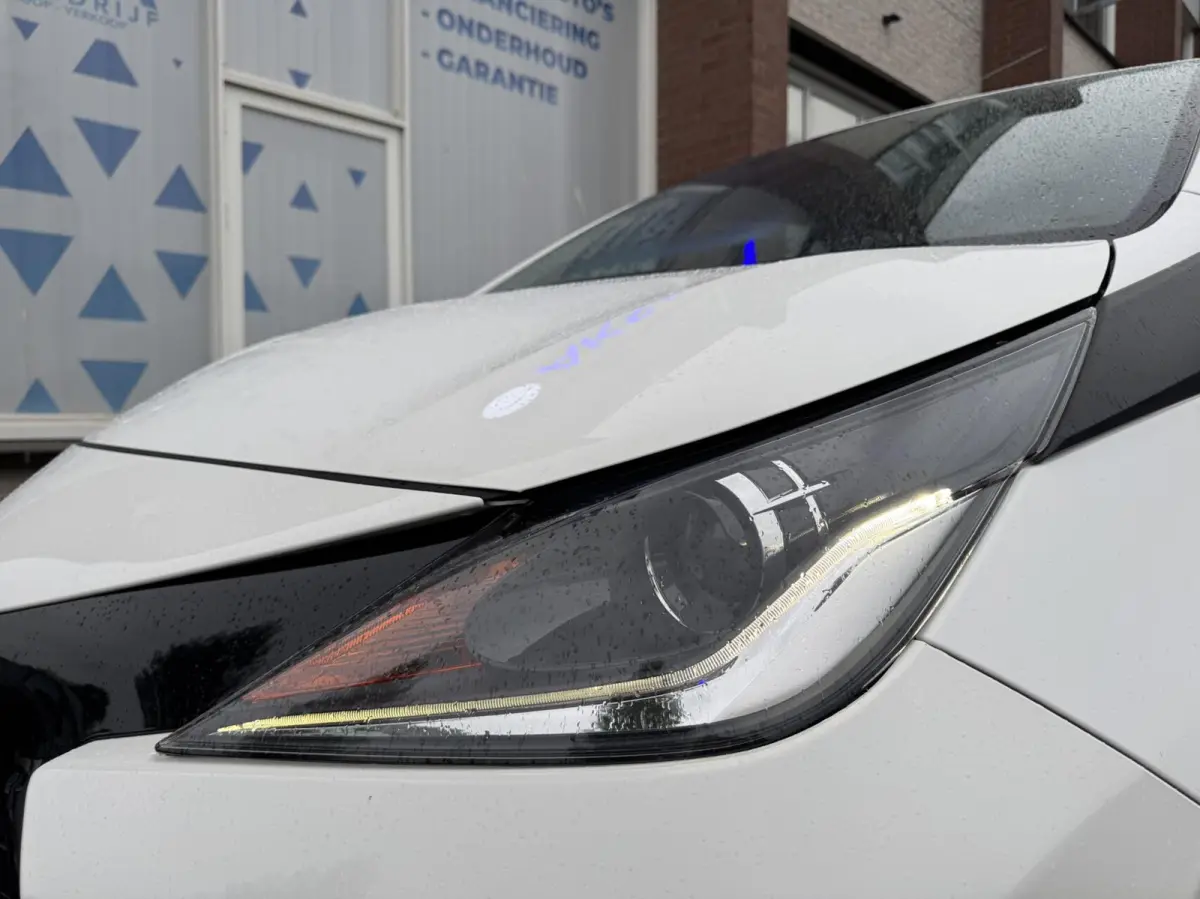 1.0 VVT-i x-play Automaat Camera Stoelverwarming CarplayGarantie