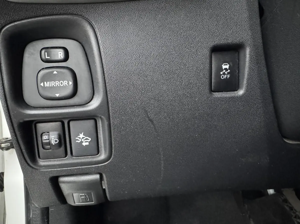1.0 VVT-i x-play Automaat Camera Stoelverwarming CarplayGarantie