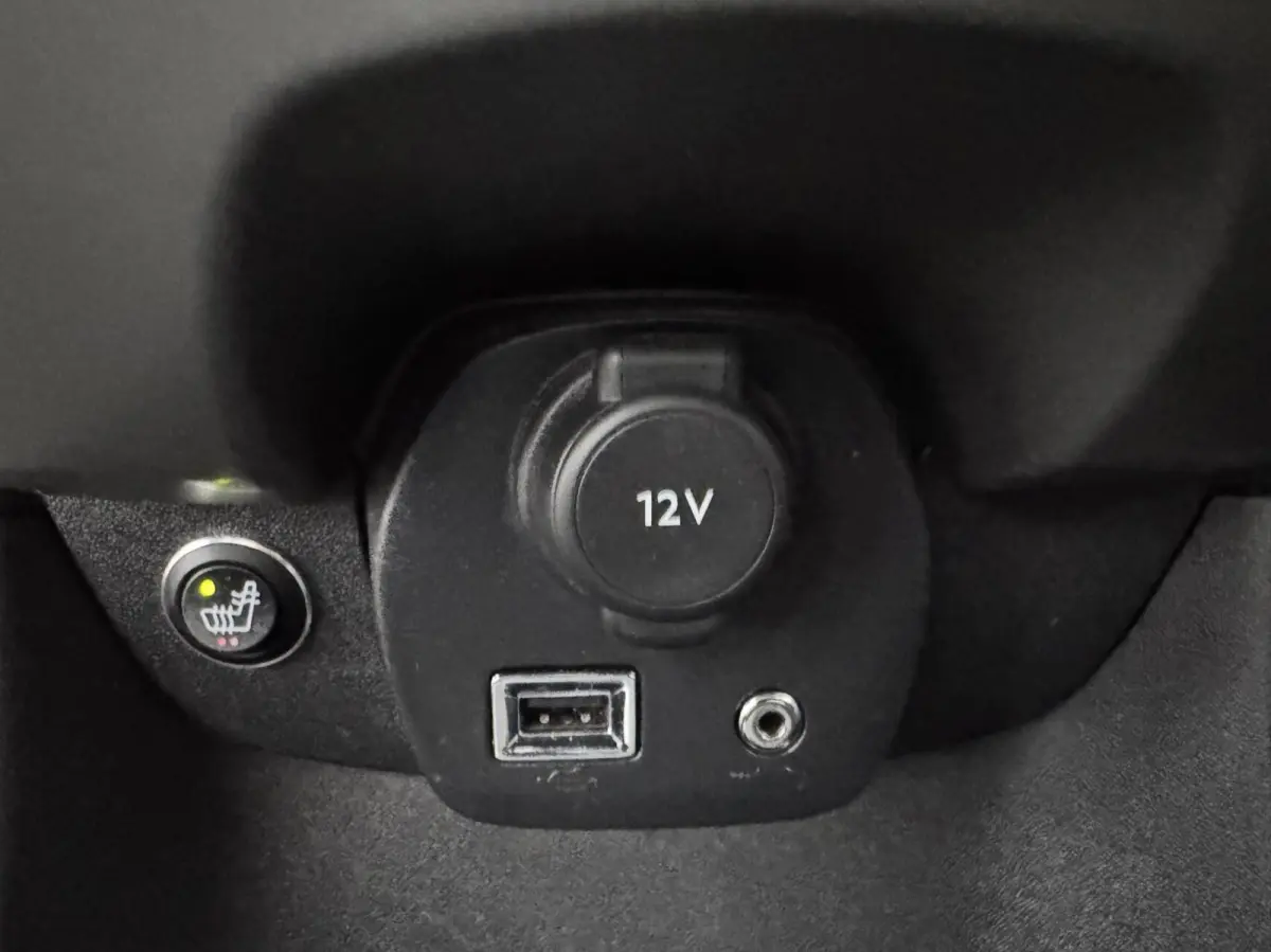 1.0 VVT-i x-play Automaat Camera Stoelverwarming CarplayGarantie
