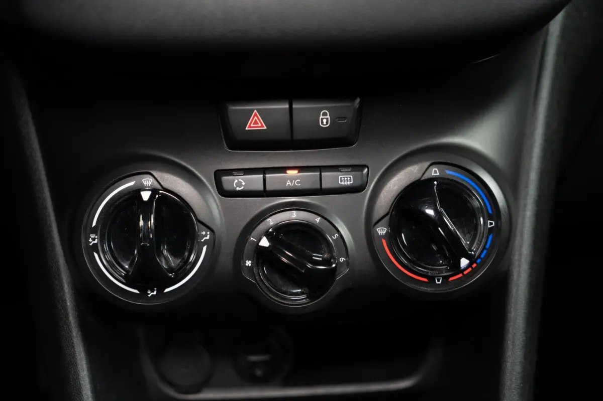 1.2 PureTech Blue Lion | Airco | Cruise controle | Carplay | Rijklaarprijs