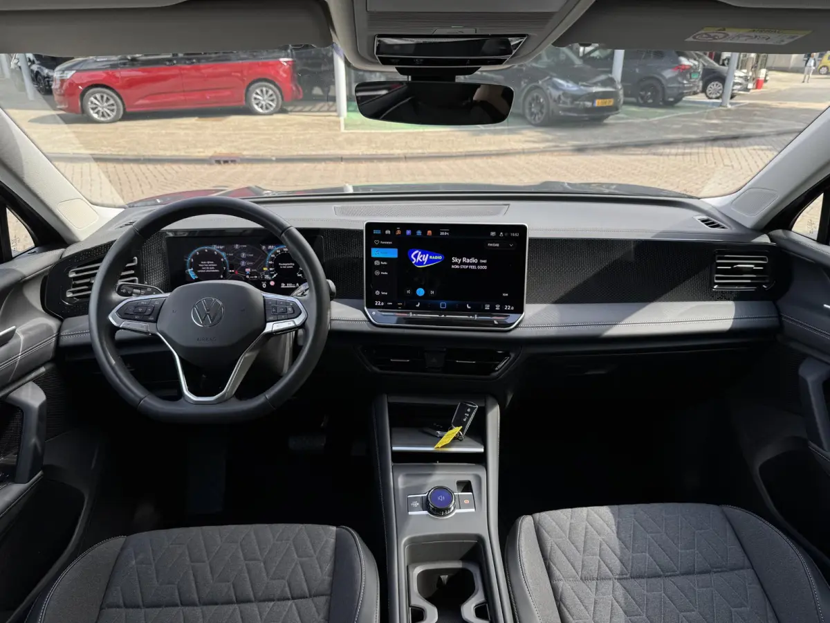 1.5 eTSI DSG Edition (Camera,Navi,Virtual,Carplay,Winter)