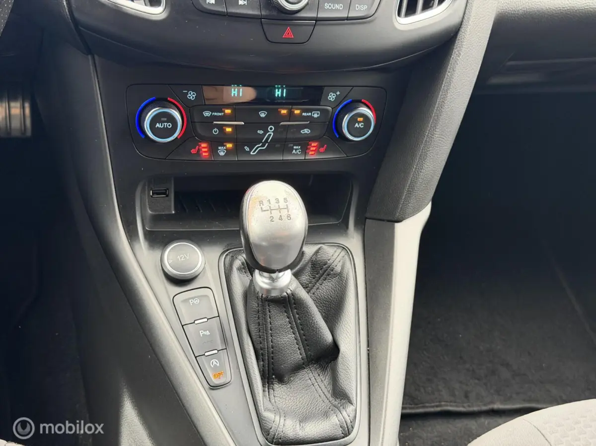 1.0 EcoBoost ST Line Business
