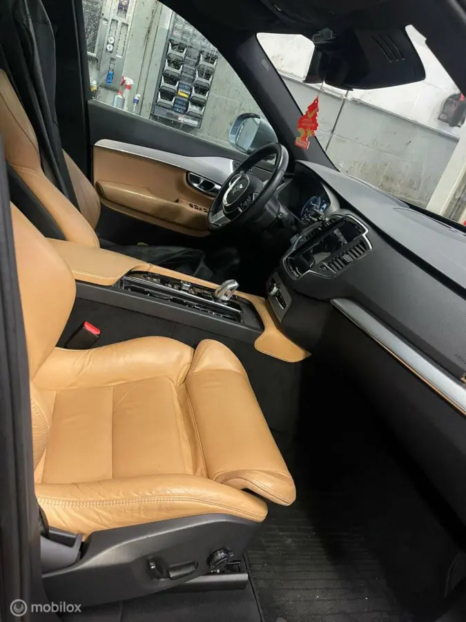 2.0 T8 Twin Engine AWD R-Design