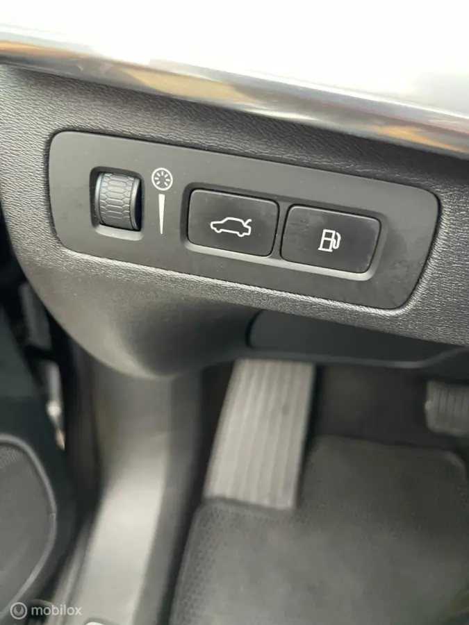 2.0 T8 Twin Engine AWD R-Design