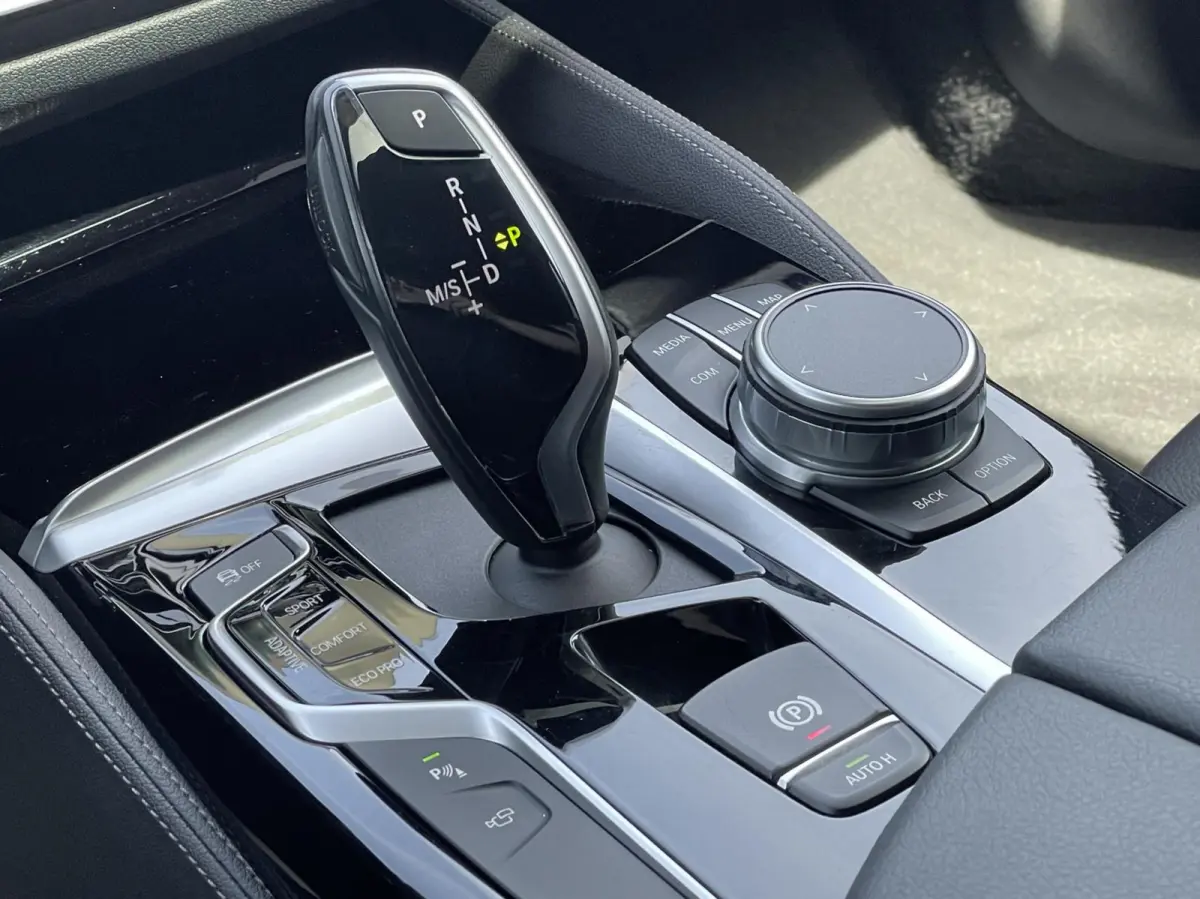 M550i xDrive 530pk M-Sport Laser Head-up Sdak