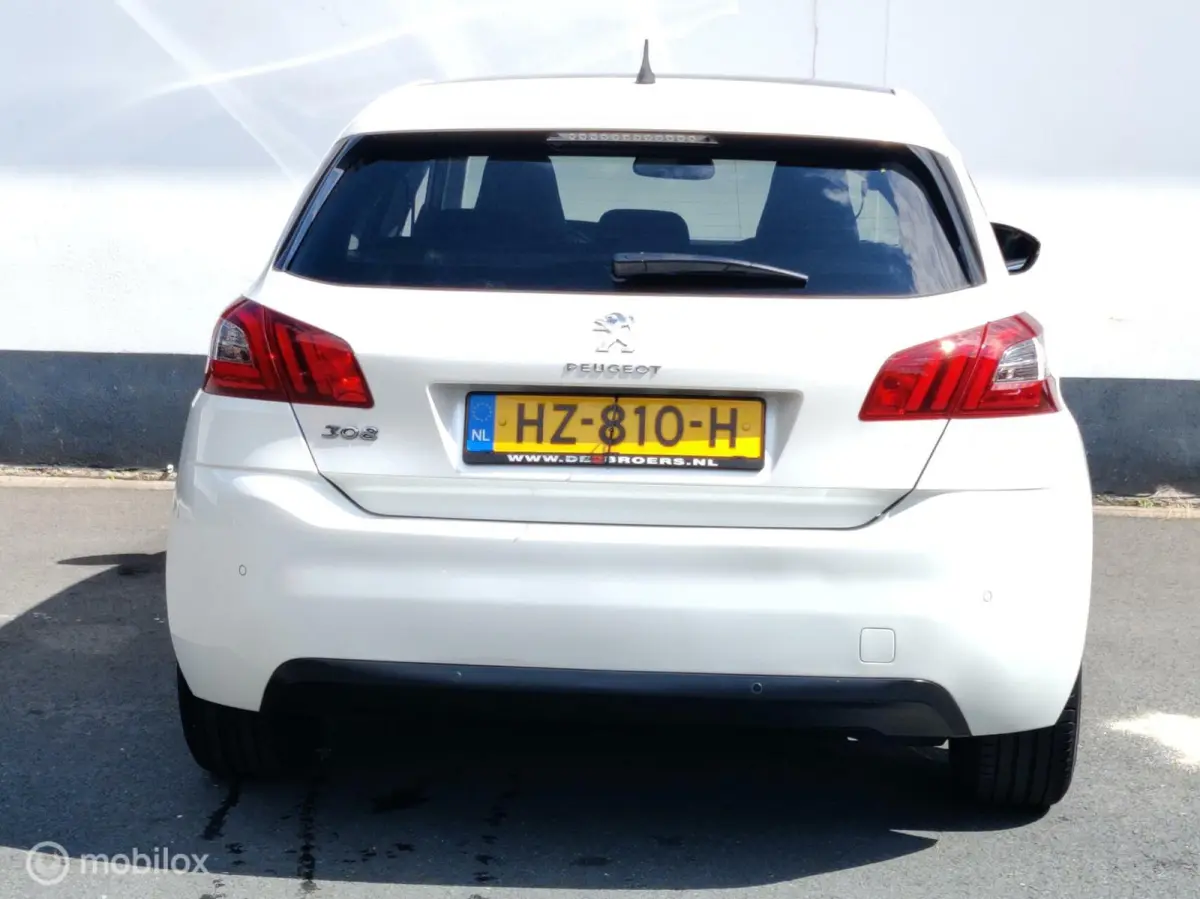 1.2 PureTech Style 130 PK/ Panodak/ Navi