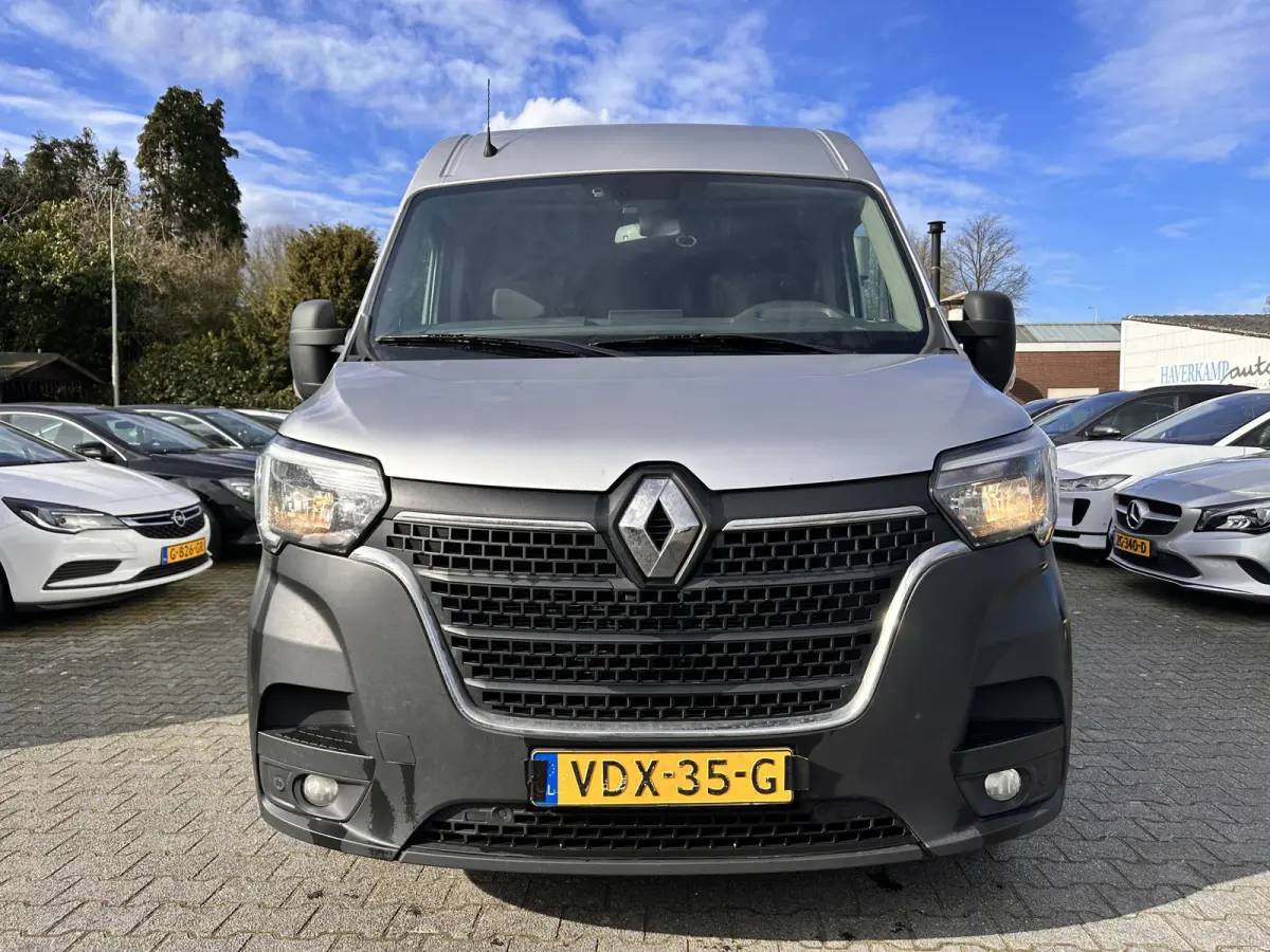 T35 2.3 dCi 180 L2H2 Energy ( 3-Pers ) *REFRIGERATED VEHICLE | DOUBLE SLIDING DOORS | CAMERA | AIR CONDITIONING | BLIND SPOT MONITOR | CRUISE CONTROL | PARKING SENSORS | TOW BAR*