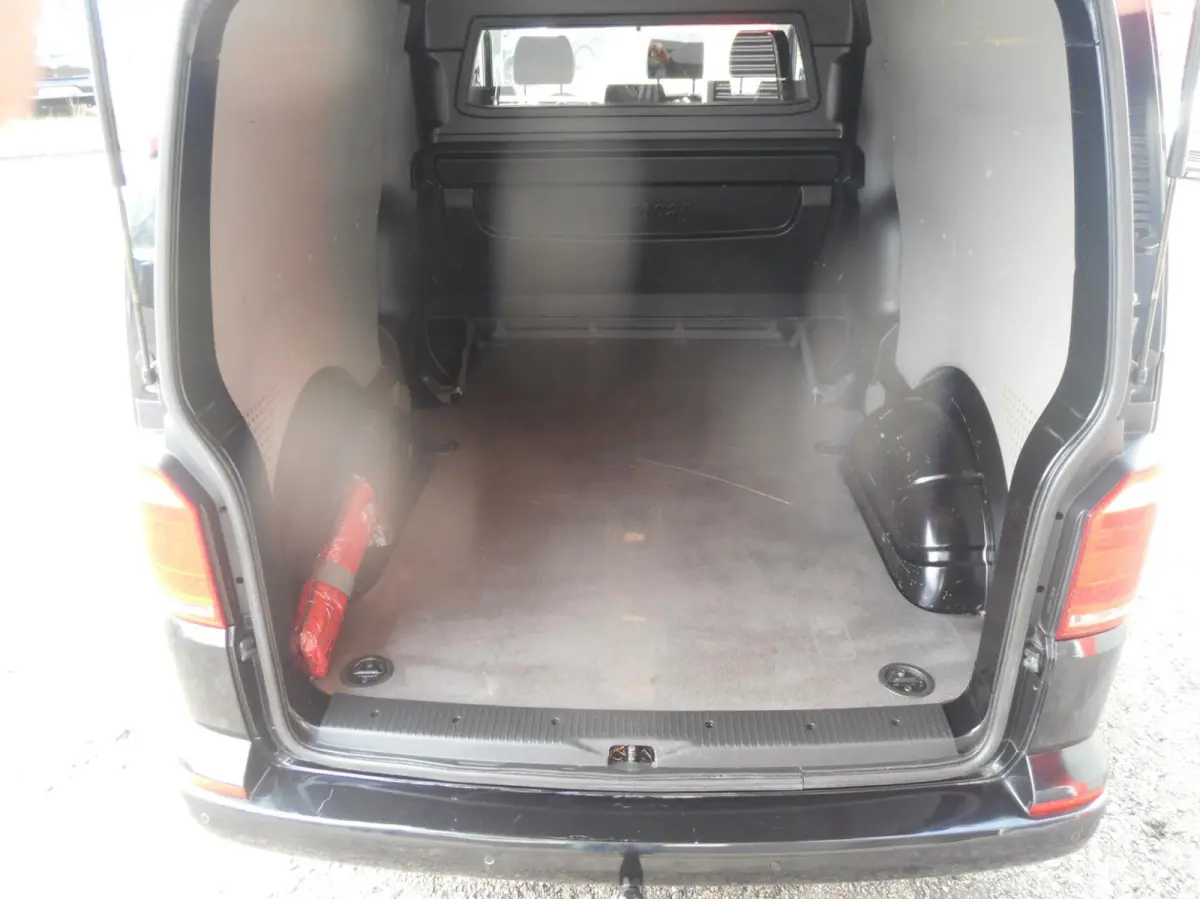 2.0 TDI L2H1 DC Comfortline