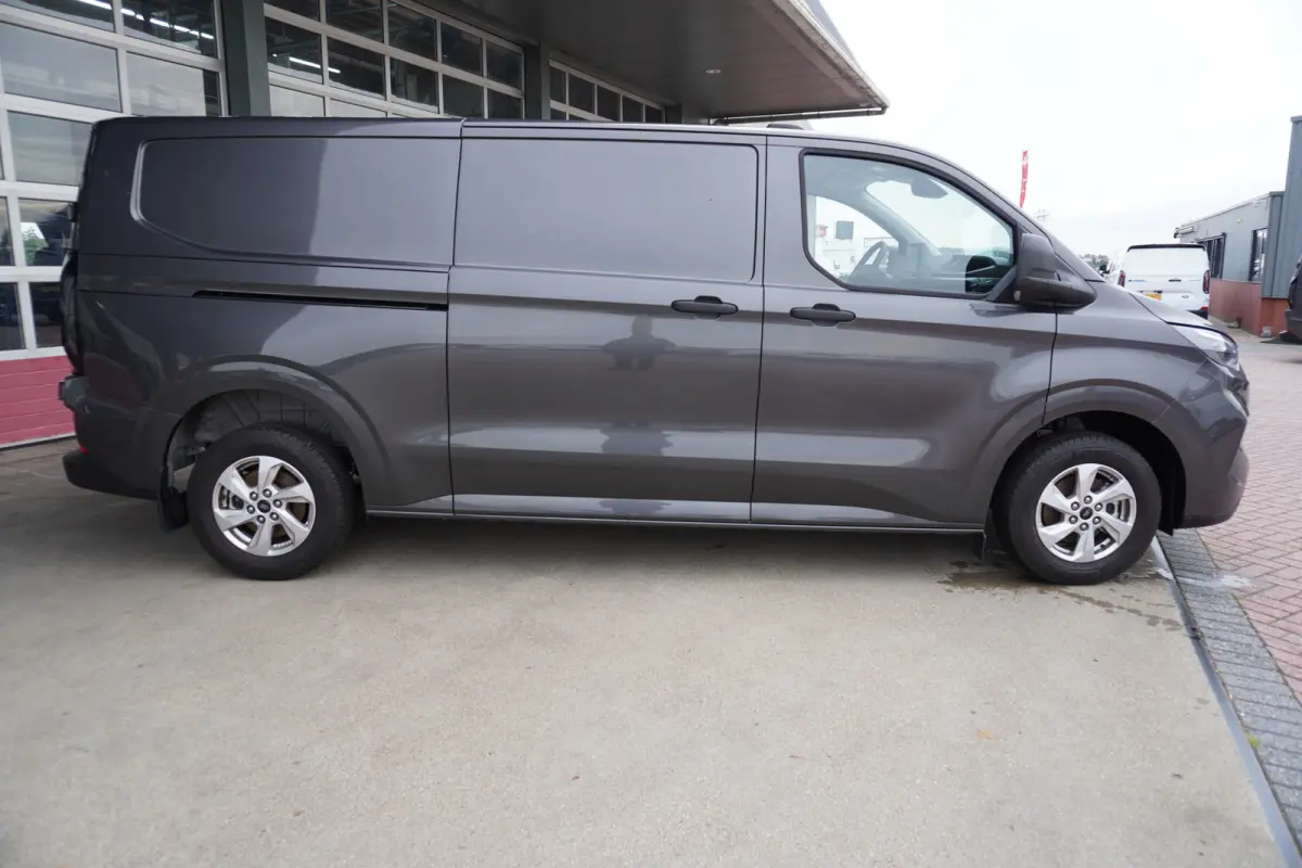 320L 2.0 TDCI 136PK L2H1 Trend LM Velgen Nr. V035 | Airco | Cruise | Camera | Apple CP- & Android Auto