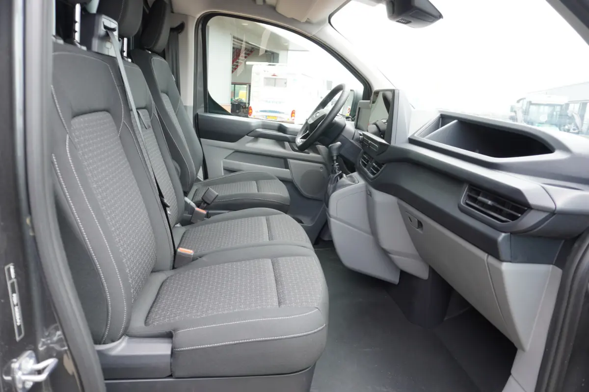 320L 2.0 TDCI 136PK L2H1 Trend LM Velgen Nr. V035 | Airco | Cruise | Camera | Apple CP- & Android Auto