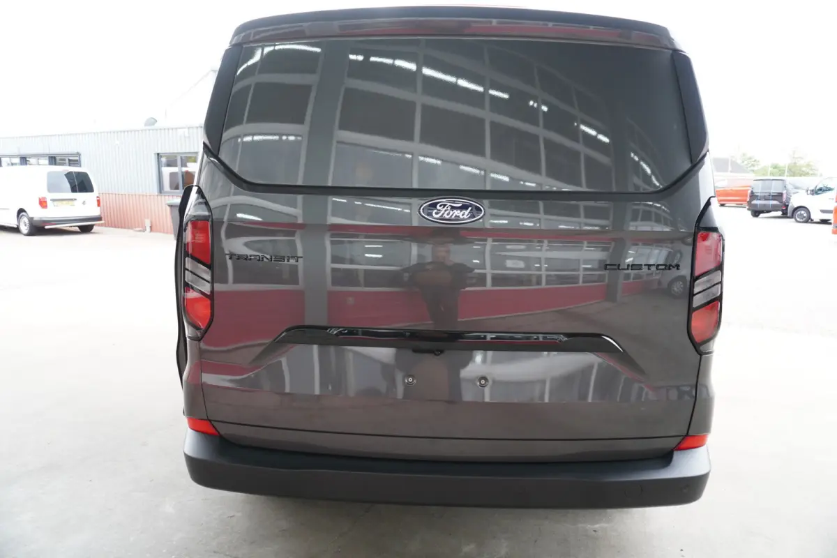 320L 2.0 TDCI 136PK L2H1 Trend Achterklep Schuifdeur L / R Nr. V040 | Airco | Cruise | Camera |  Apple CP | LM Velgen