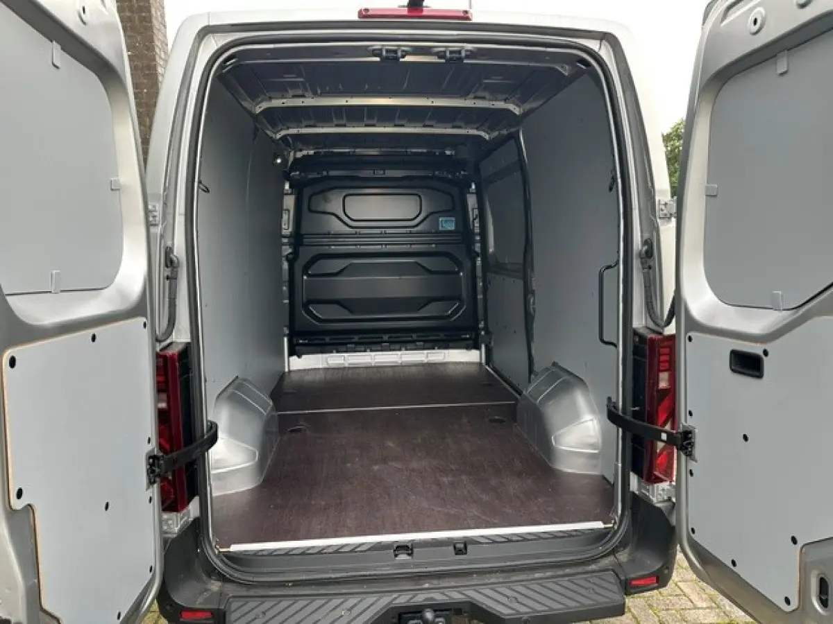 Nieuw Model T35 2.0 dCi 150PK L2H2 Advance | NAVI | CAMERA | CLIMAT CONTROL | PARK. SENSOREN