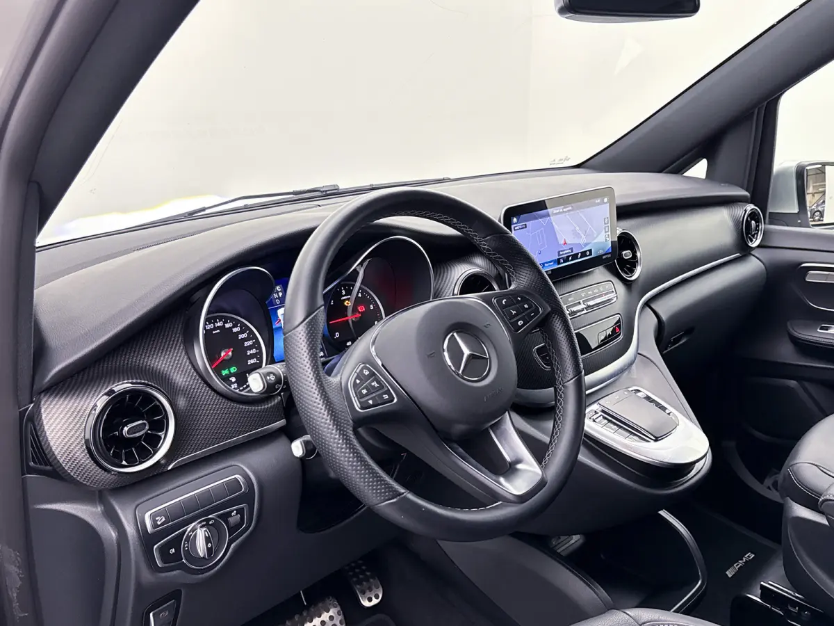 250d 4-MATIC DC Extra Lang AMG Line Leder Dubbele Cabine 19inch Led