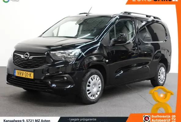 1.5D 130PK L2H1 Edition Automaat Airco Navigatie Camera Parkeersensoren Trekhaak