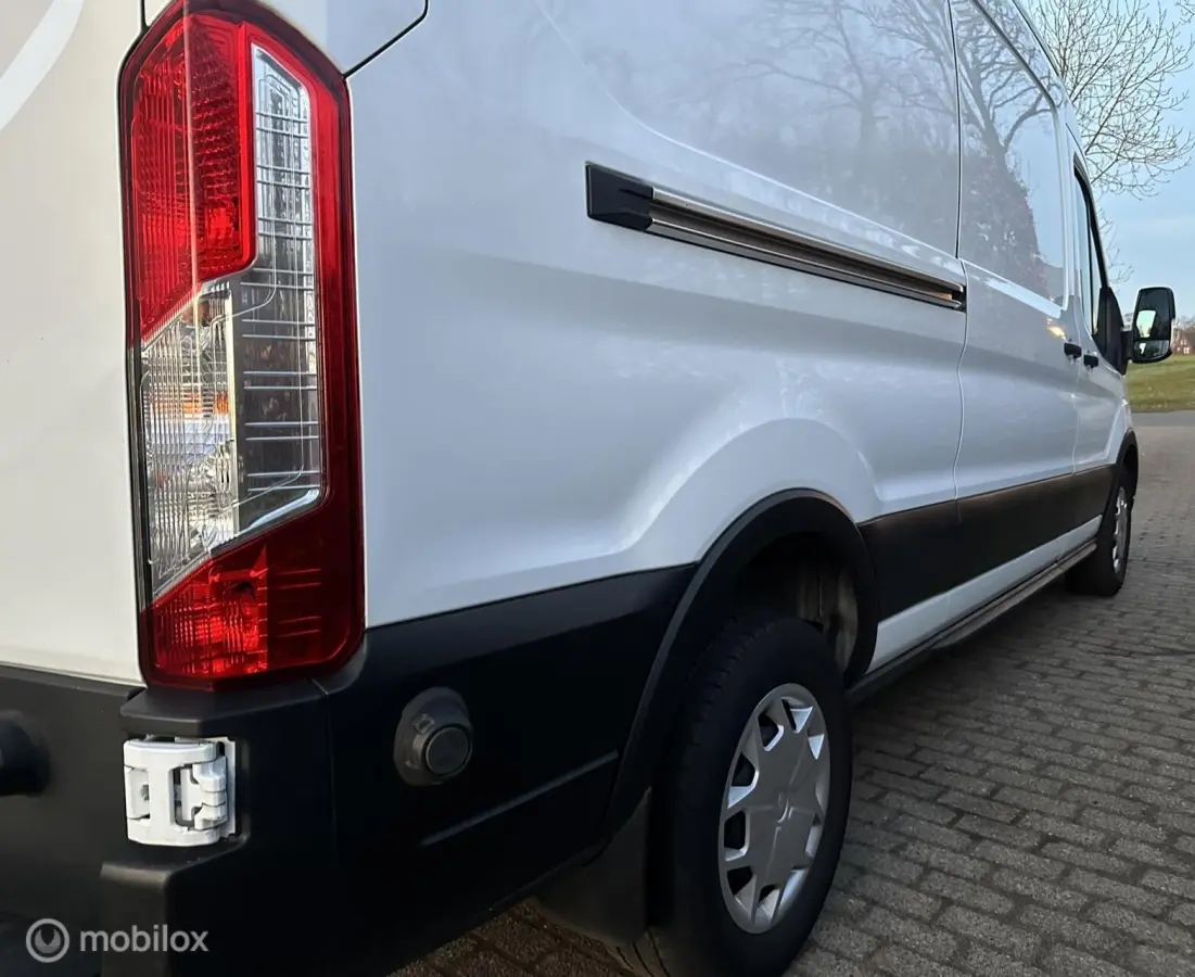 350 2.0 TdCi L3H2 130 PK Transit 350 2.0 TdCi L3H2 130 PK