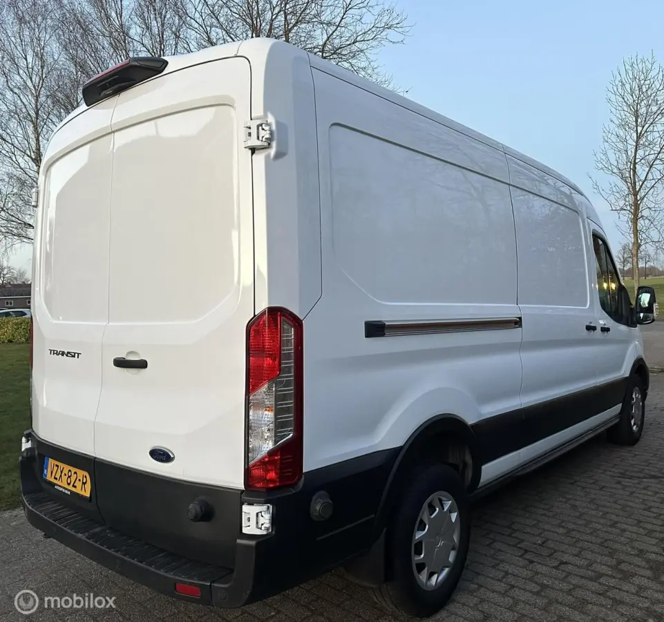 350 2.0 TdCi L3H2 130 PK Transit 350 2.0 TdCi L3H2 130 PK