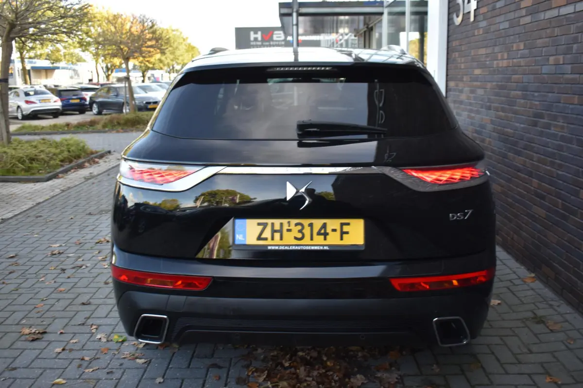 1.2 130PK ECC LMV LED NAVIGATIE