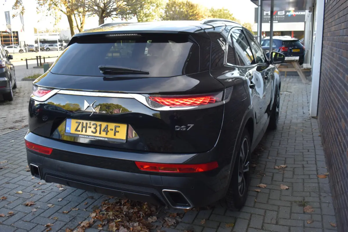 1.2 130PK ECC LMV LED NAVIGATIE