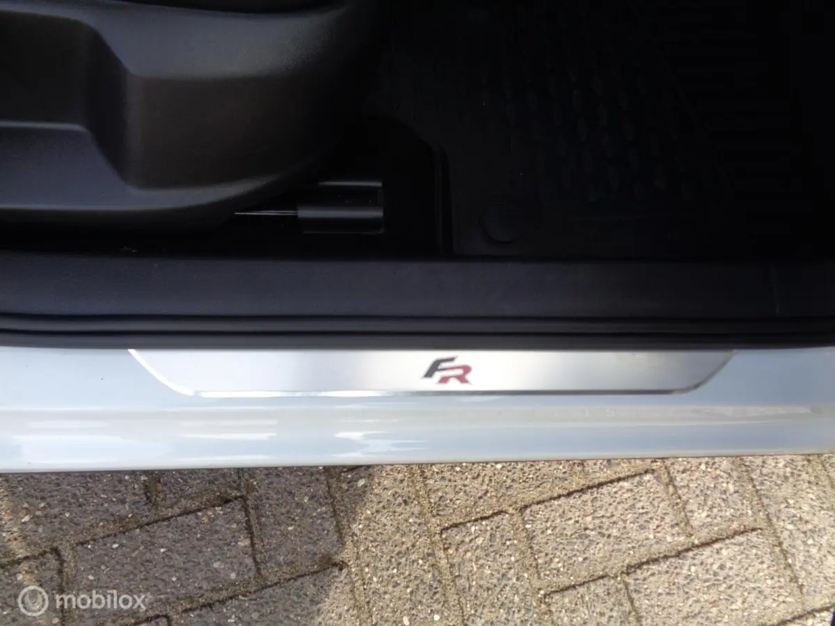 1.5 TSI FR/Panoramadak/Leer/Stoelverw/Carplay/18''/LED/Virtual/Trekhaak/Key Less