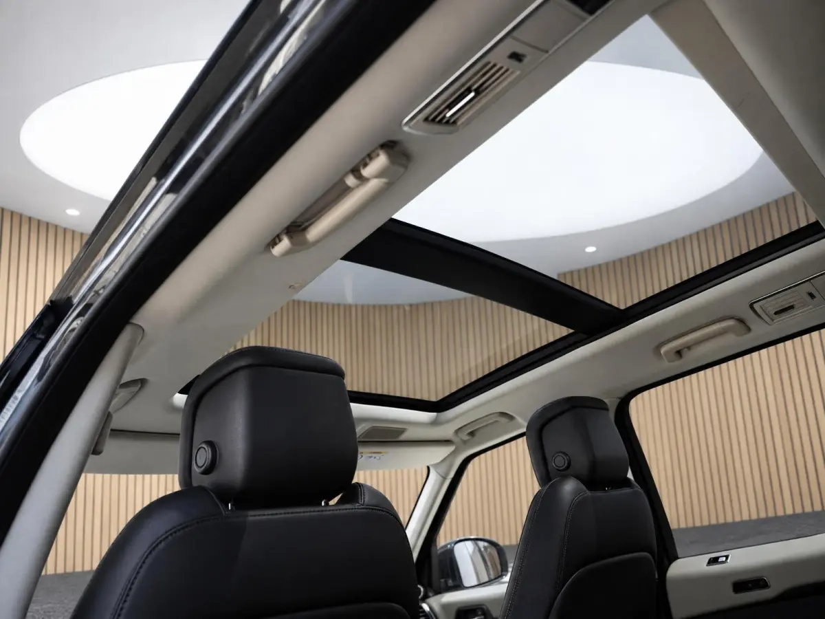 2.0 P400e Autobiography Dynamic |Pano |Luchtvering |360° |BTW |Head-up |Meridian |Leder