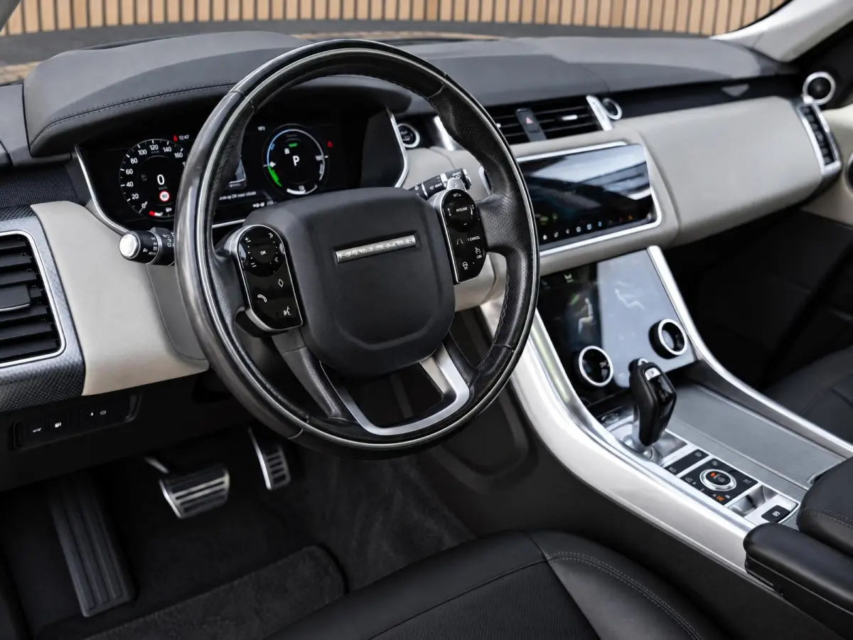 2.0 P400e Autobiography Dynamic |Pano |Luchtvering |360° |BTW |Head-up |Meridian |Leder