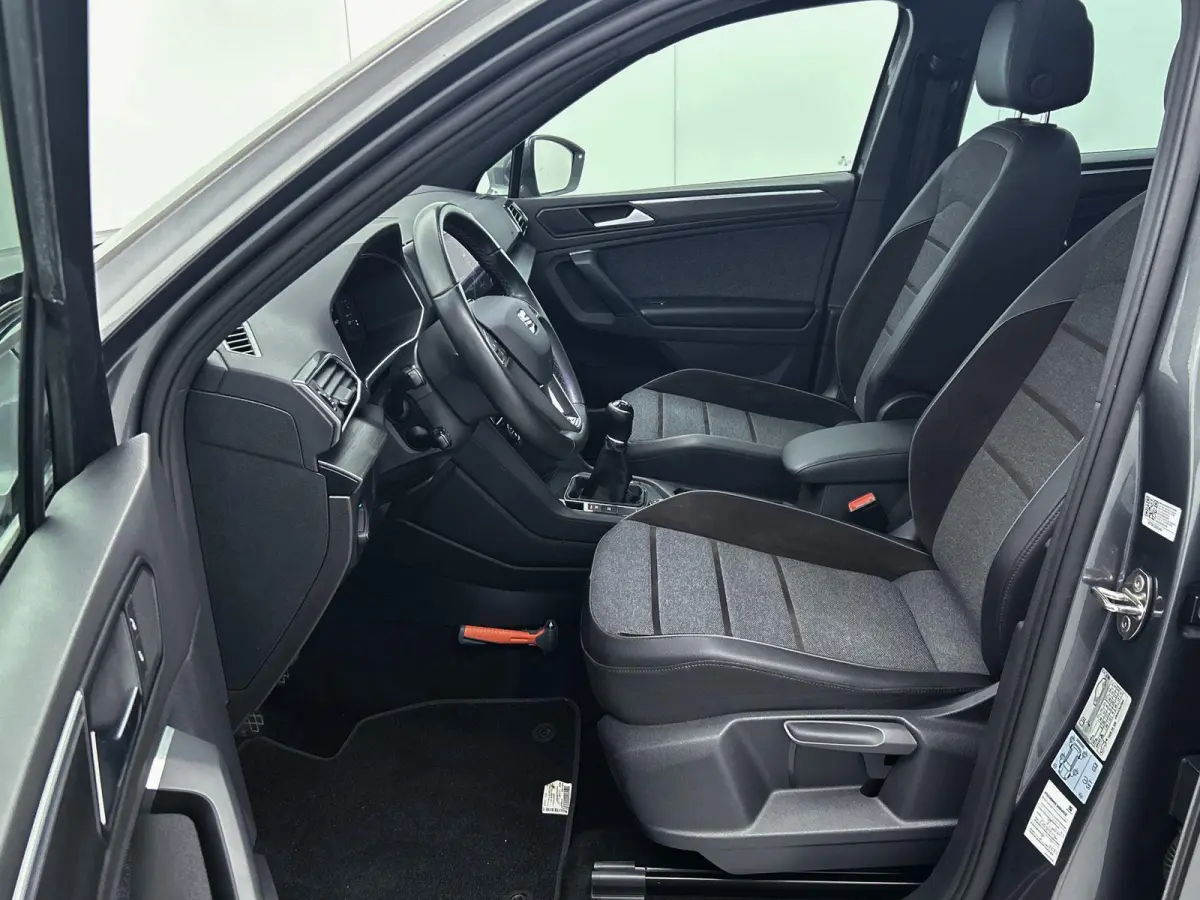 1.5 TSI Xcellence Limited Edition (PANORAMADAK, TREKHAAK, DIGITALE COCKPIT, CARPLAY, ADAPTIVE CRUISE, 1e EIGENAAR)