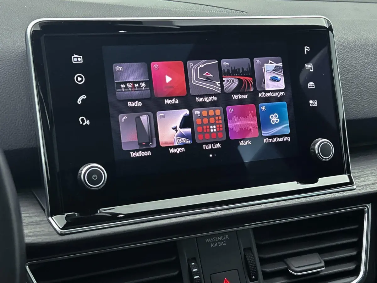 1.5 TSI Xcellence Limited Edition (PANORAMADAK, TREKHAAK, DIGITALE COCKPIT, CARPLAY, ADAPTIVE CRUISE, 1e EIGENAAR)