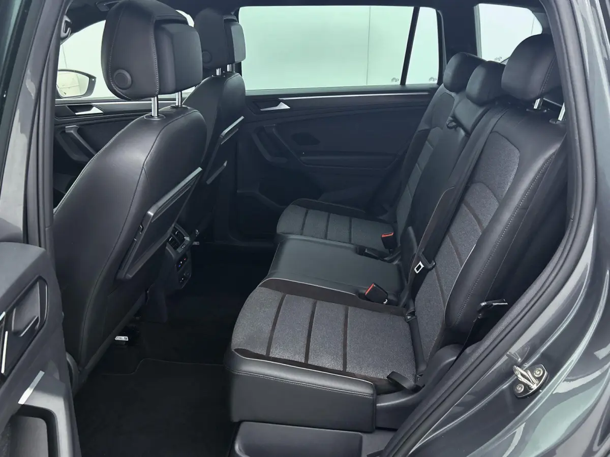 1.5 TSI Xcellence Limited Edition (PANORAMADAK, TREKHAAK, DIGITALE COCKPIT, CARPLAY, ADAPTIVE CRUISE, 1e EIGENAAR)