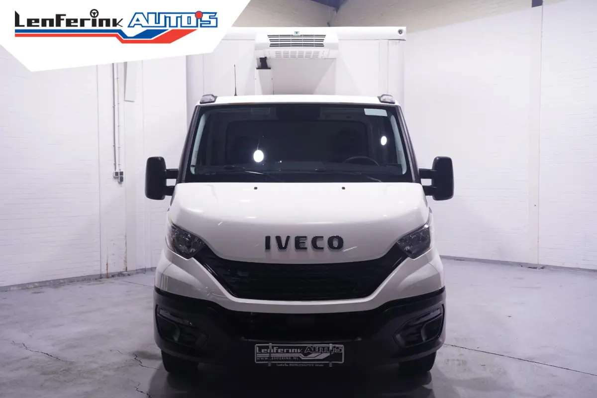35S14 140 pk Aut. Koelauto-vries Bakwagen Automaat Airco, Apple Carplay, LxBxH 400x206x210 cm, 2-Zits