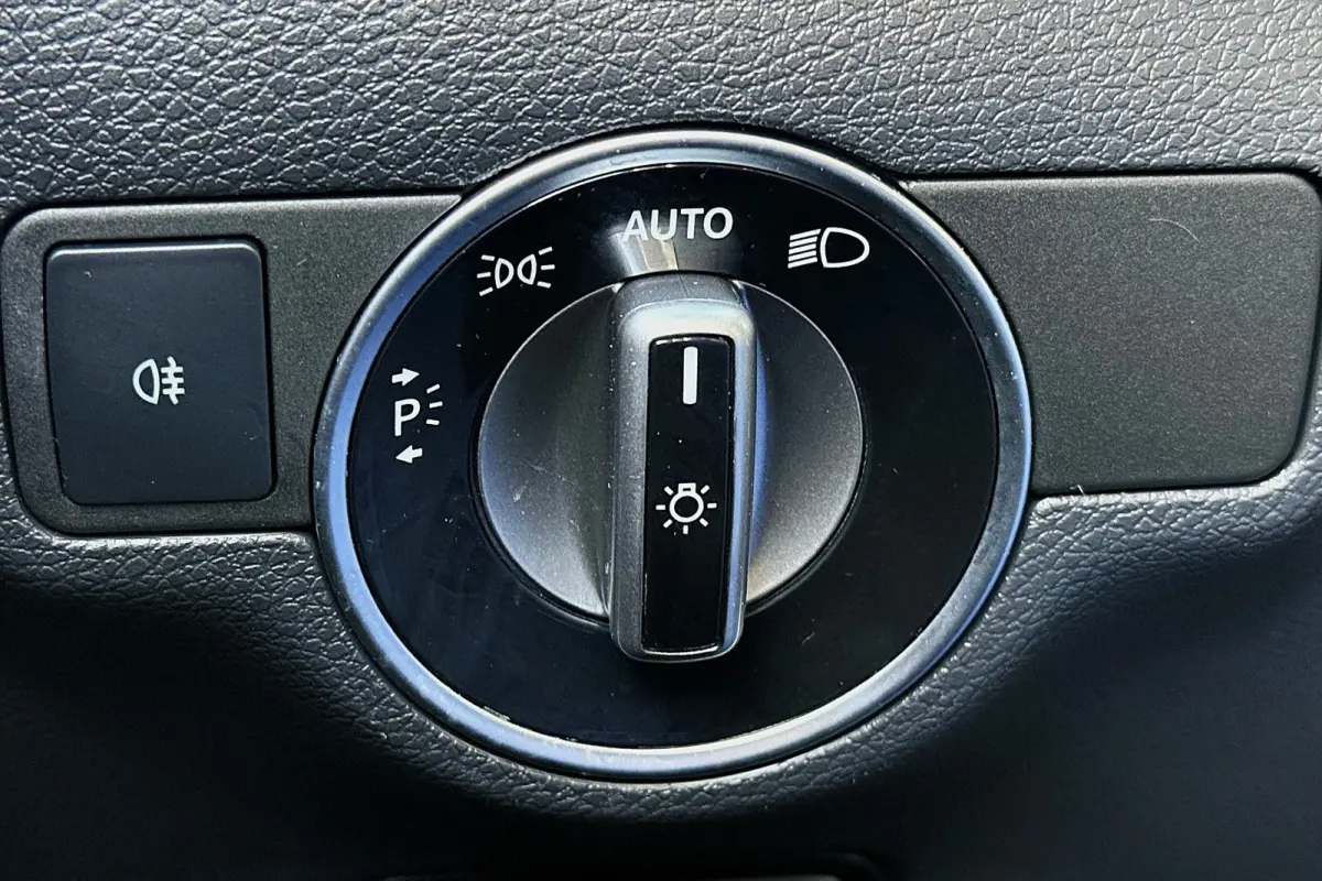 180 Business Solution PANO LED TREKHAAK 102403KM!