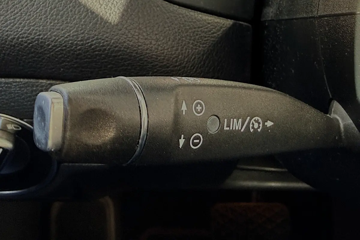 180 Business Solution PANO LED TREKHAAK 102403KM!
