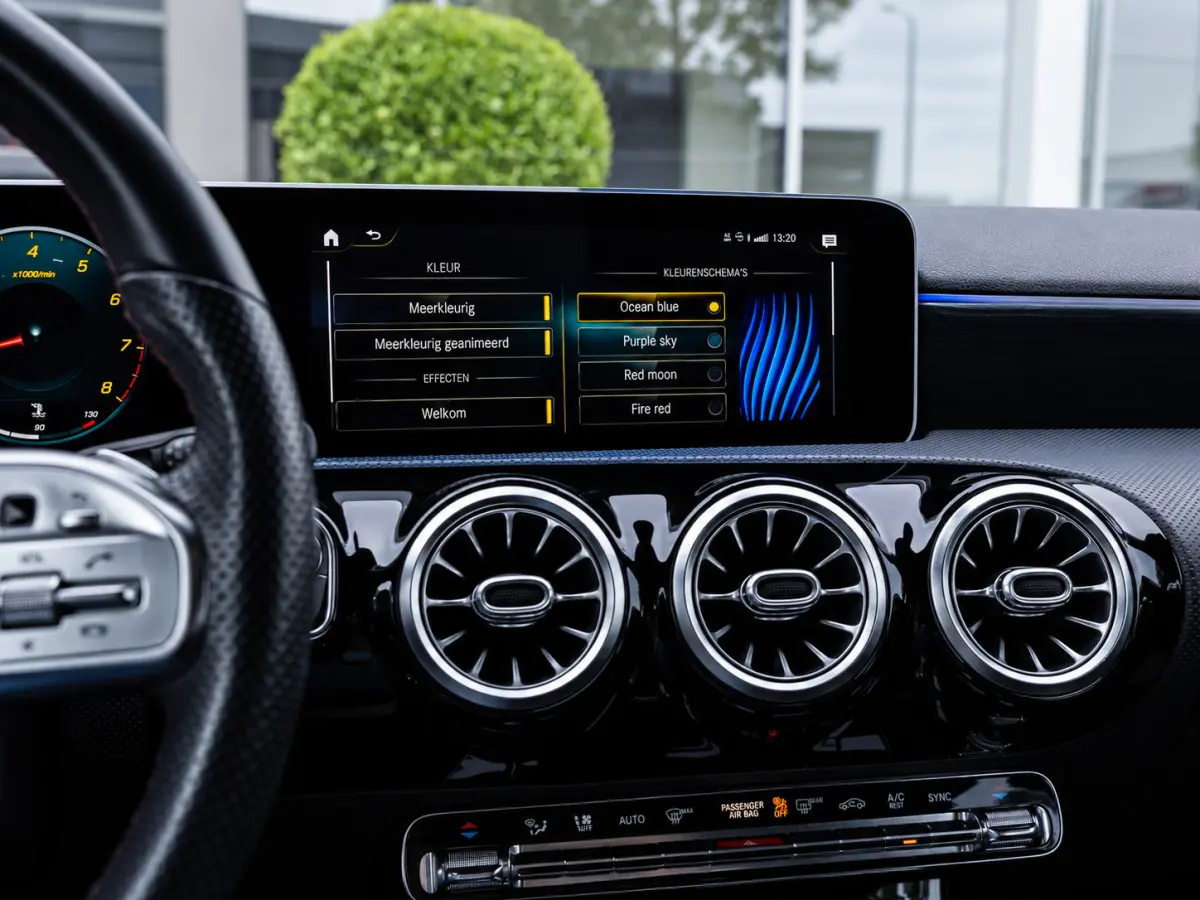 A200 AMG|PANO|BURMESTER|CAMERA|18'|CARPLAY