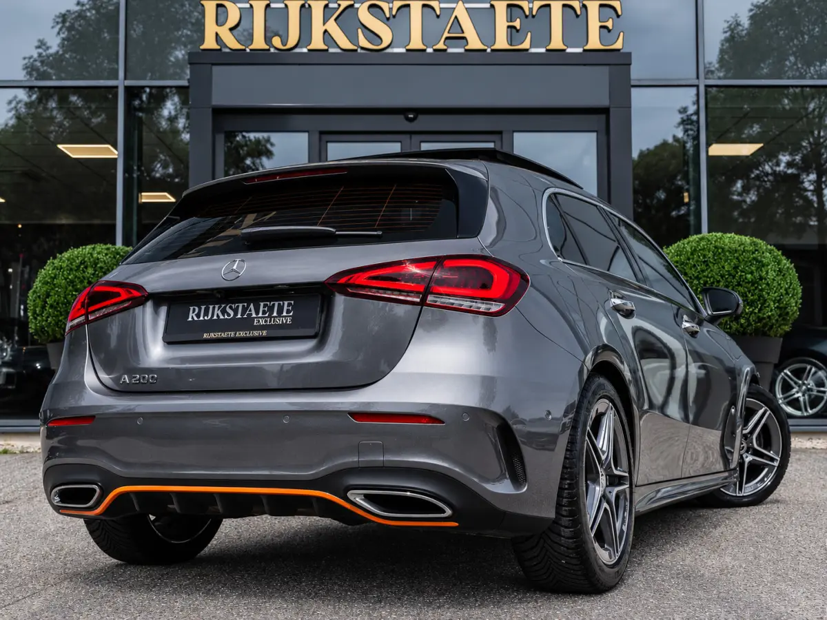 A200 AMG|PANO|BURMESTER|CAMERA|18'|CARPLAY