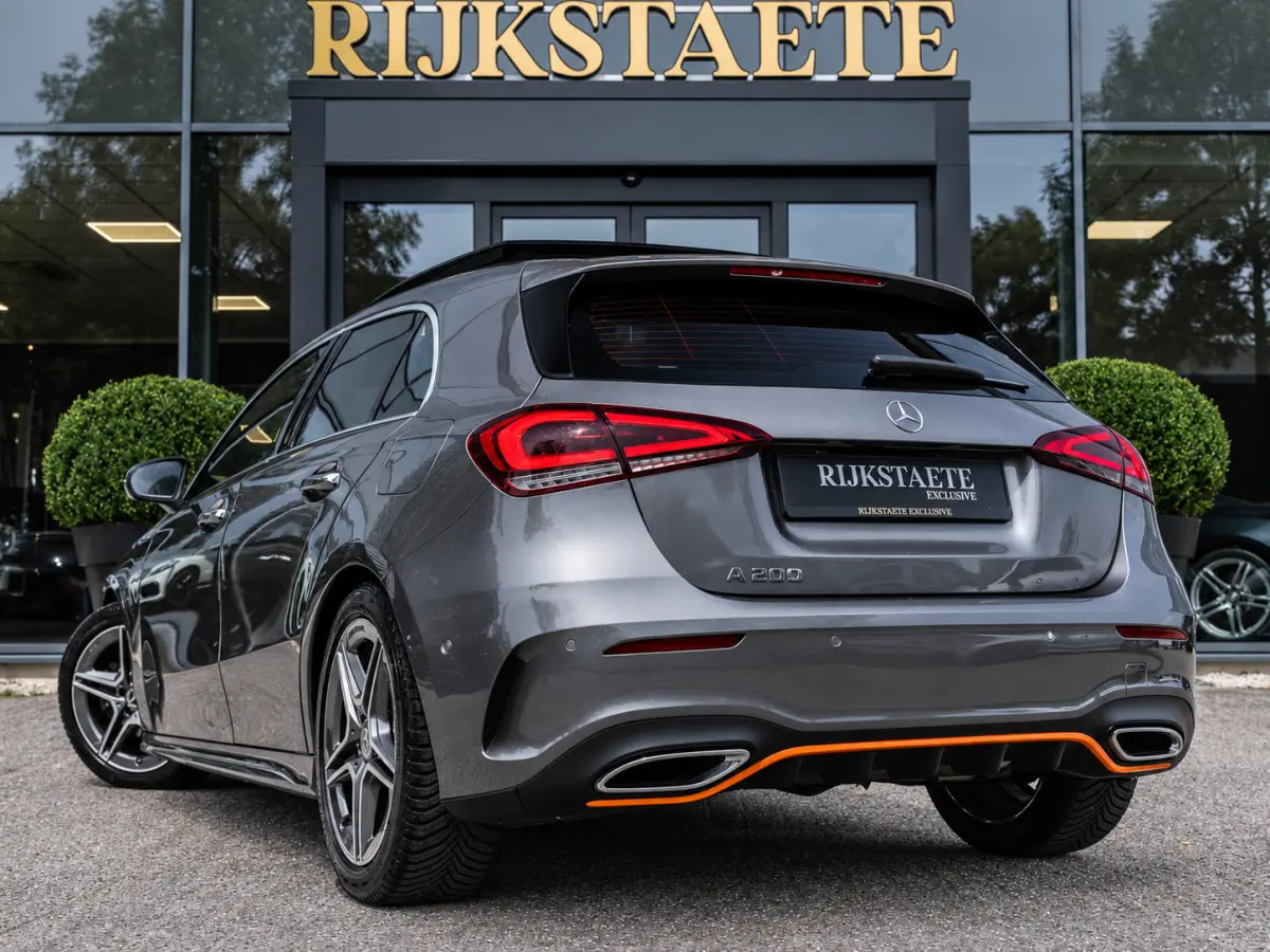 A200 AMG|PANO|BURMESTER|CAMERA|18'|CARPLAY