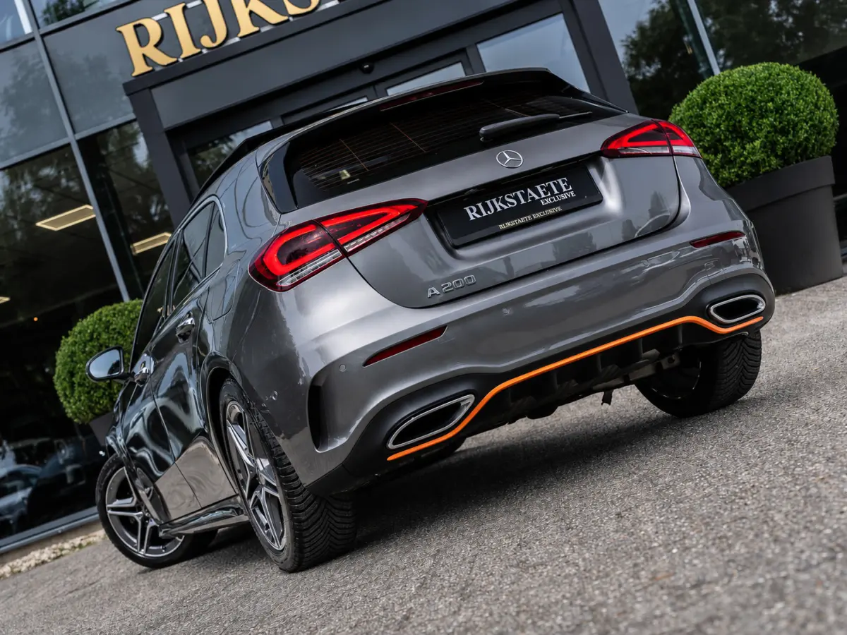 A200 AMG|PANO|BURMESTER|CAMERA|18'|CARPLAY