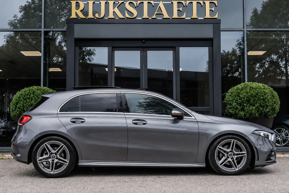 A200 AMG|PANO|BURMESTER|CAMERA|18'|CARPLAY