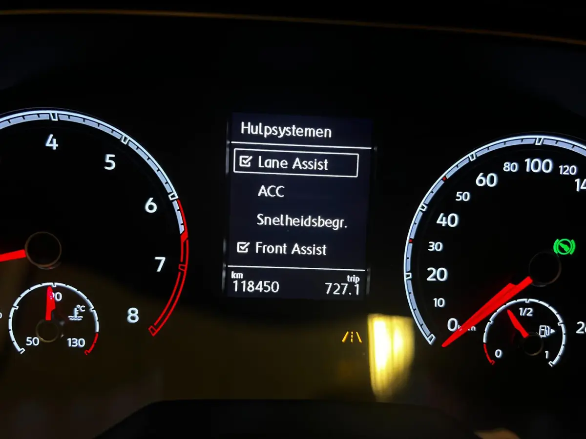 2.0 TSI 4Motion Sport R-LINE/NAVI/ECC/PDC/CRUISE/DSG