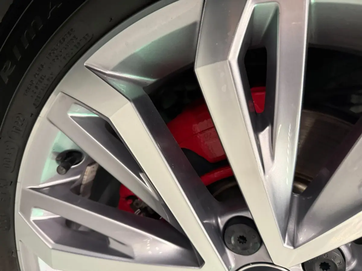 2.0 TSI 4Motion Sport R-LINE/NAVI/ECC/PDC/CRUISE/DSG