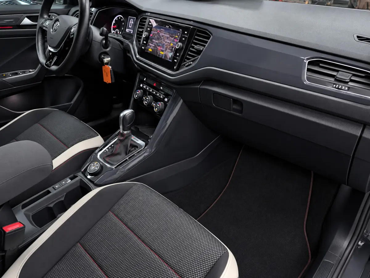 2.0 TSI 4Motion Sport R-LINE/NAVI/ECC/PDC/CRUISE/DSG