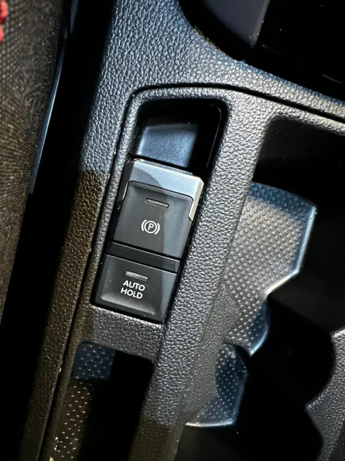 2.0 TSI 4Motion Sport R-LINE/NAVI/ECC/PDC/CRUISE/DSG