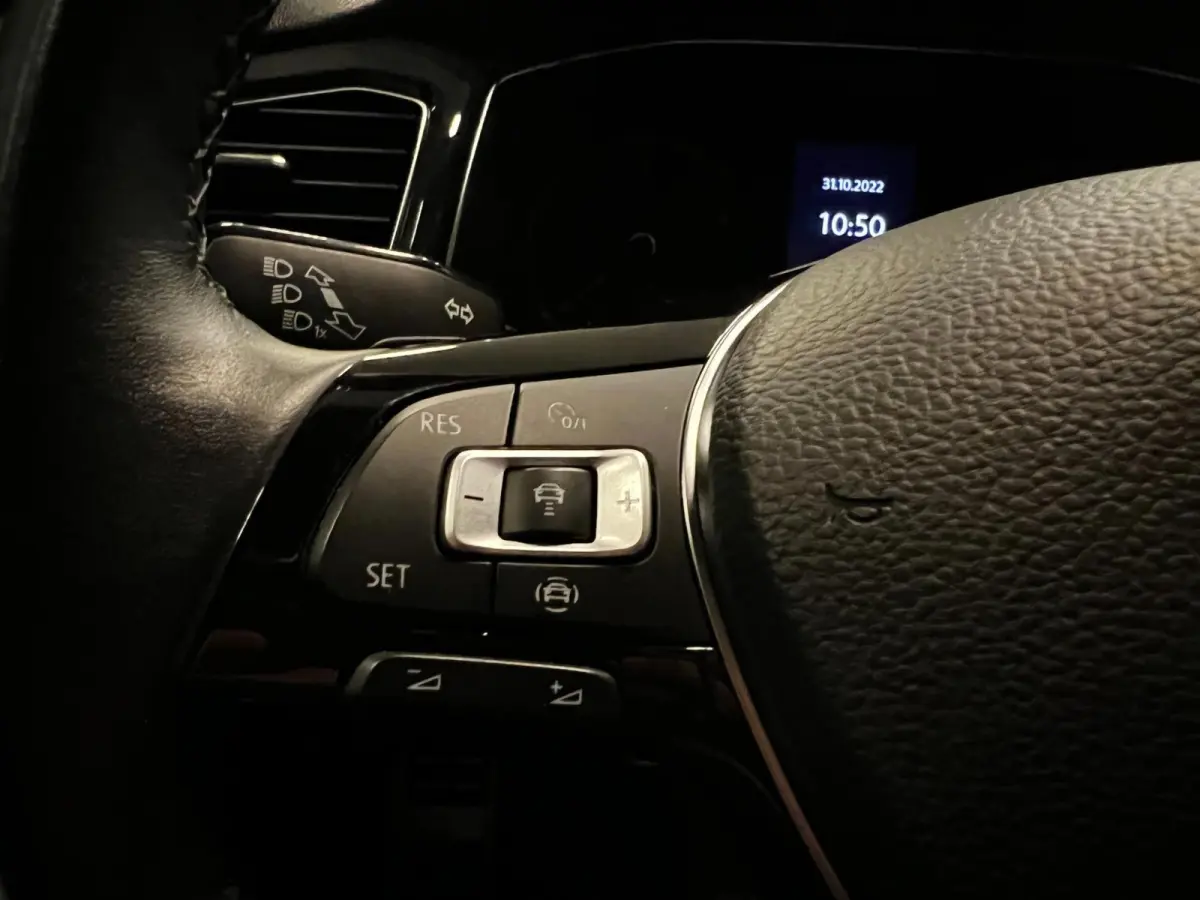 2.0 TSI 4Motion Sport R-LINE/NAVI/ECC/PDC/CRUISE/DSG