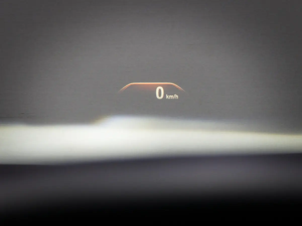 520i High Executive M-Sport (SFEERVERLICHTING, PANORAMADAK, HEAD-UP DISPLAY, NAVIGATIE PROFESSIONAL, STOELVERWARMING)