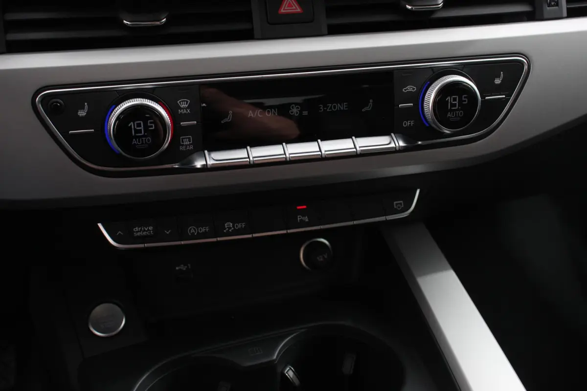 40 TFSI Advanced Prestige Plus Navigatie Adaptive Cruise Control Lane Assist Stoelverwarming Elektrische Achterklep