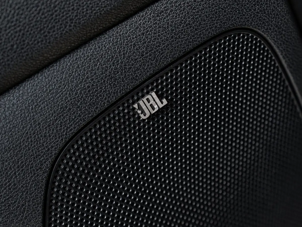 1.6 T-GDI GT-Line|PANO|JBL-AUDIO|TREKHAAK|19''