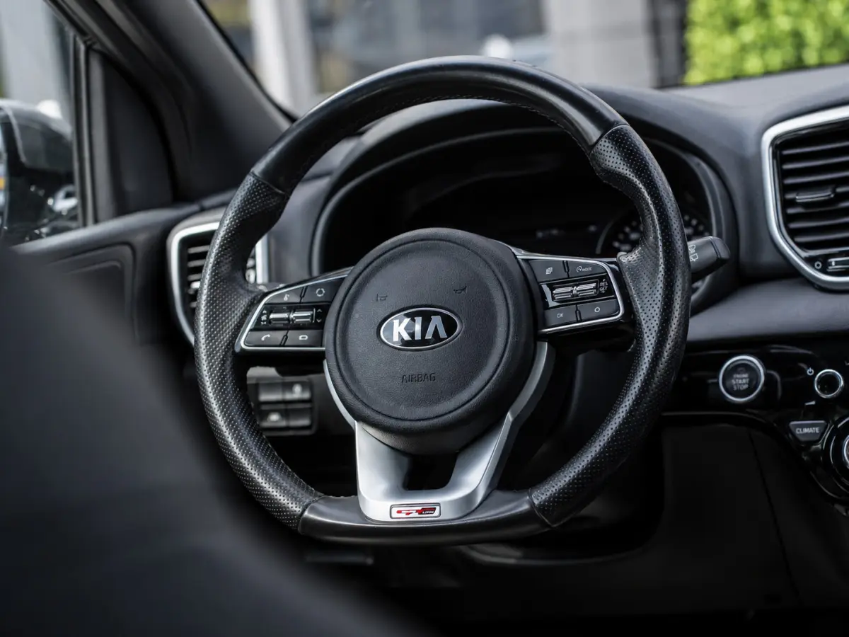 1.6 T-GDI GT-Line|PANO|JBL-AUDIO|TREKHAAK|19''