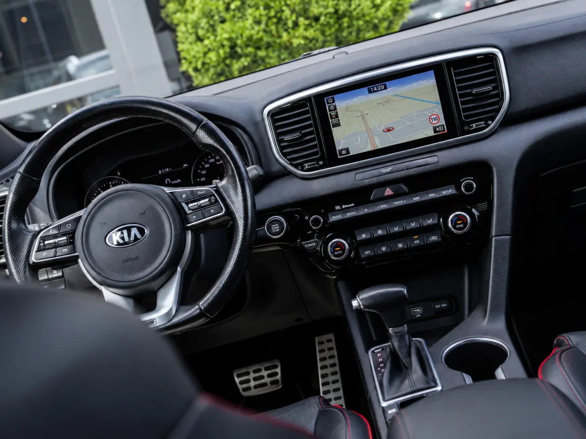 1.6 T-GDI GT-Line|PANO|JBL-AUDIO|TREKHAAK|19''